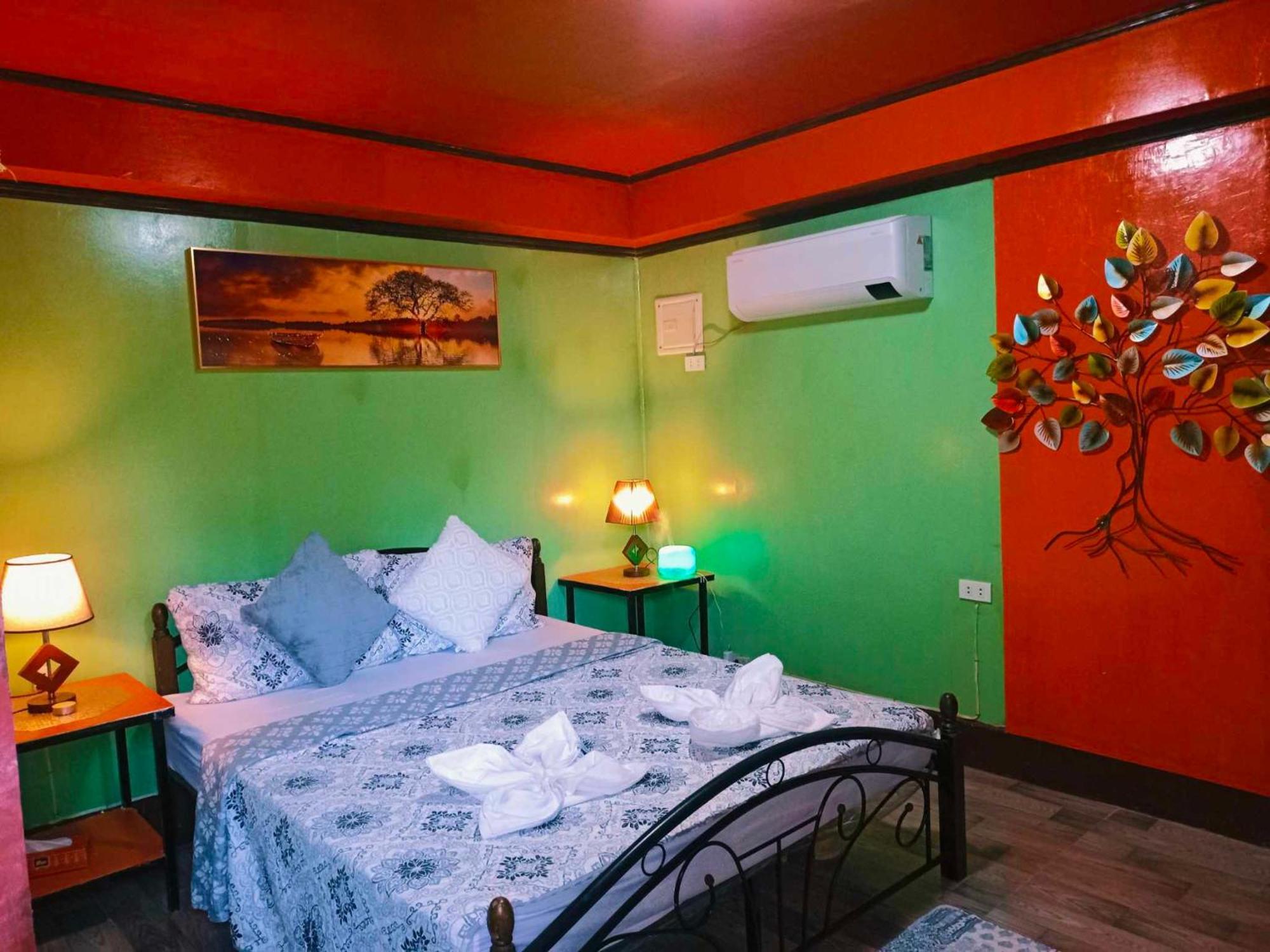 Adrianas Place Panglao Hostel Ngoại thất bức ảnh